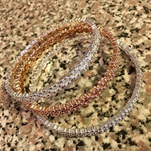 💓NWOT💓Rose Gold & Silver Bangle Set